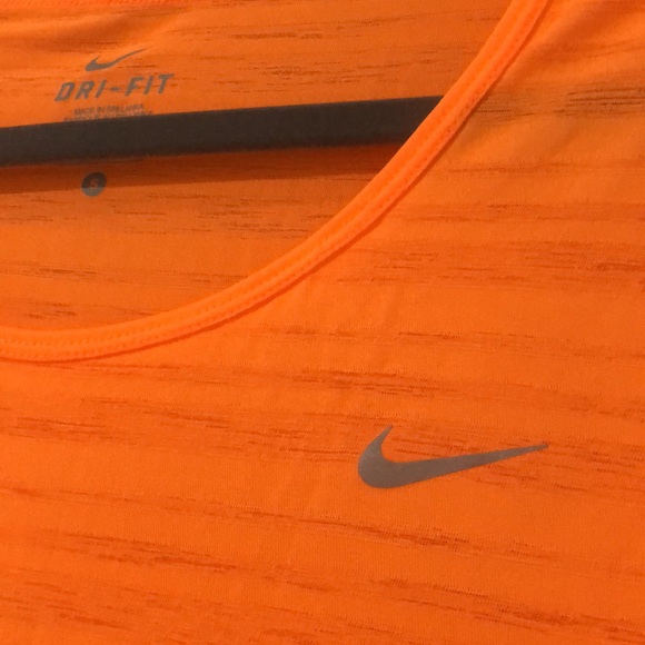 Nike Dri-Fit shirt - Picture 2 of 3